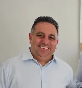 Dr. Fernando — Odont Freitas